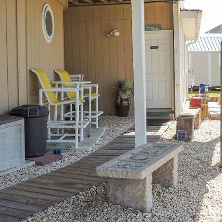 Sneads Ferry Vacation Rental Studio With Water Views Экстерьер фото