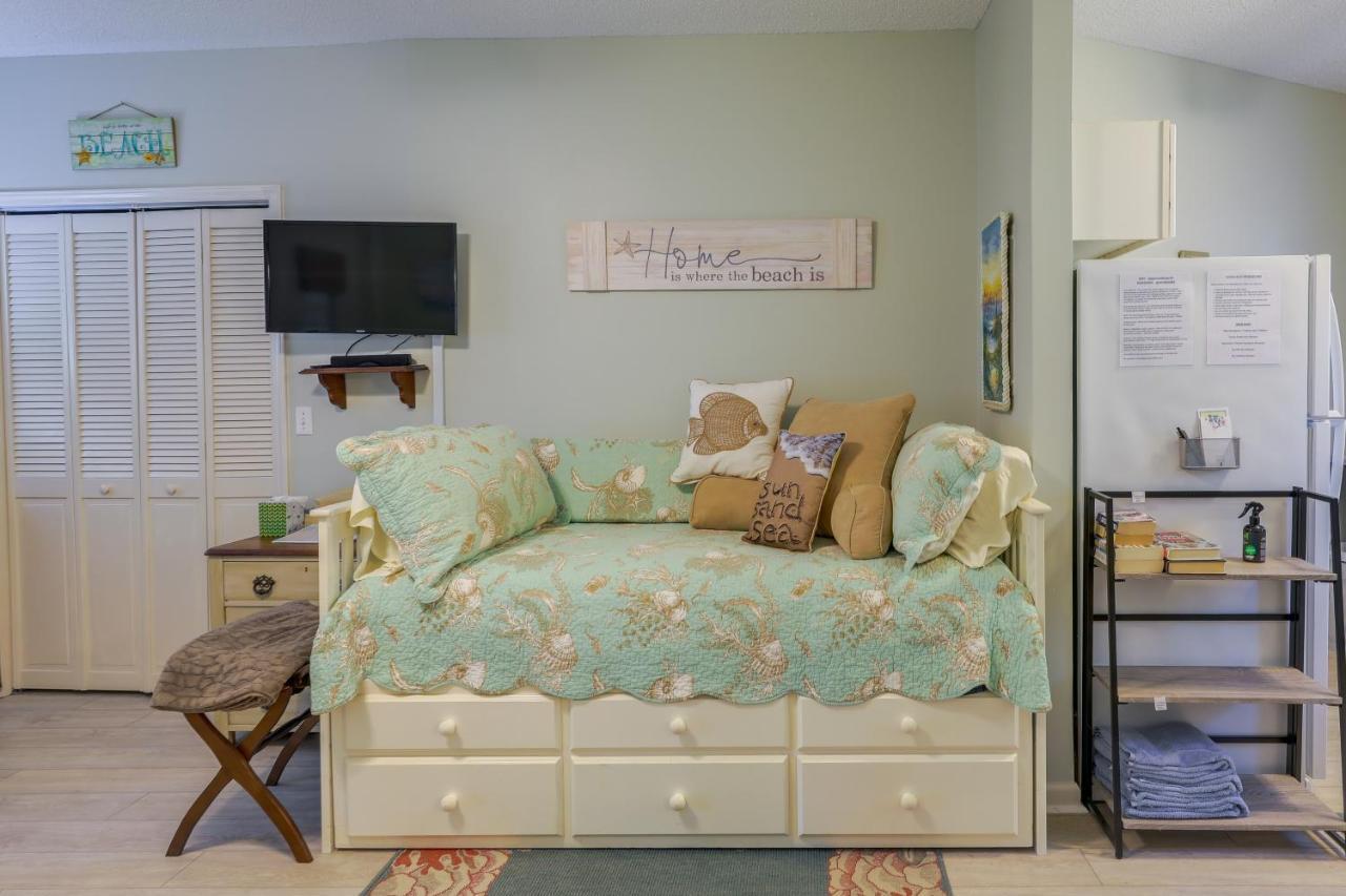 Sneads Ferry Vacation Rental Studio With Water Views Экстерьер фото