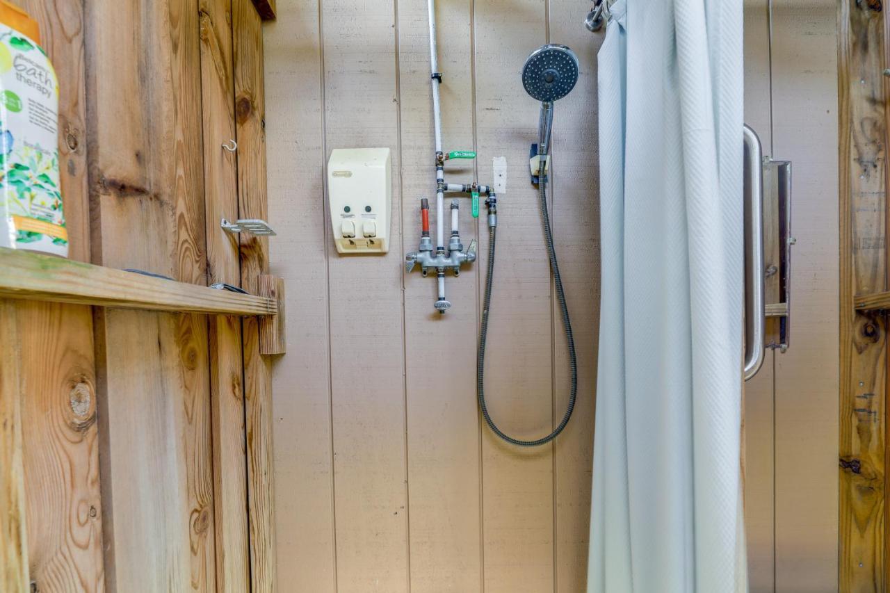 Sneads Ferry Vacation Rental Studio With Water Views Экстерьер фото