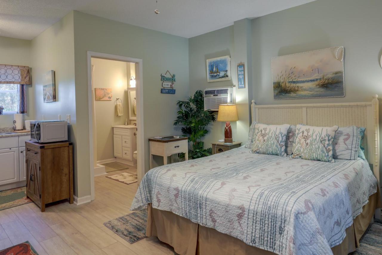 Sneads Ferry Vacation Rental Studio With Water Views Экстерьер фото